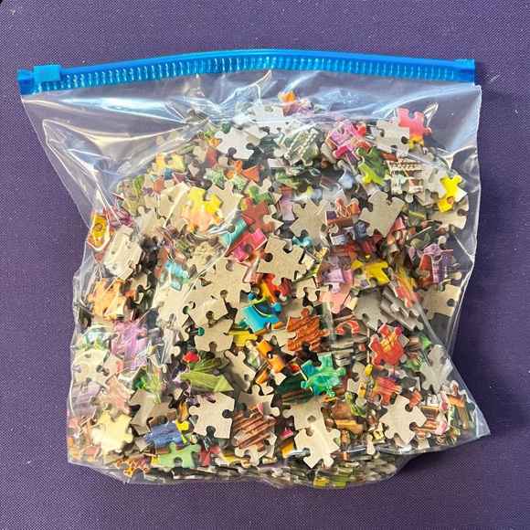 Tiki Beach Sunset 1,000 Piece Puzzle - Picture 4 of 4